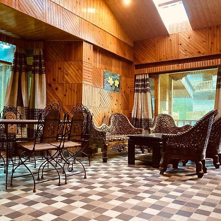 Woods Villa Cottage, Manali Екстериор снимка