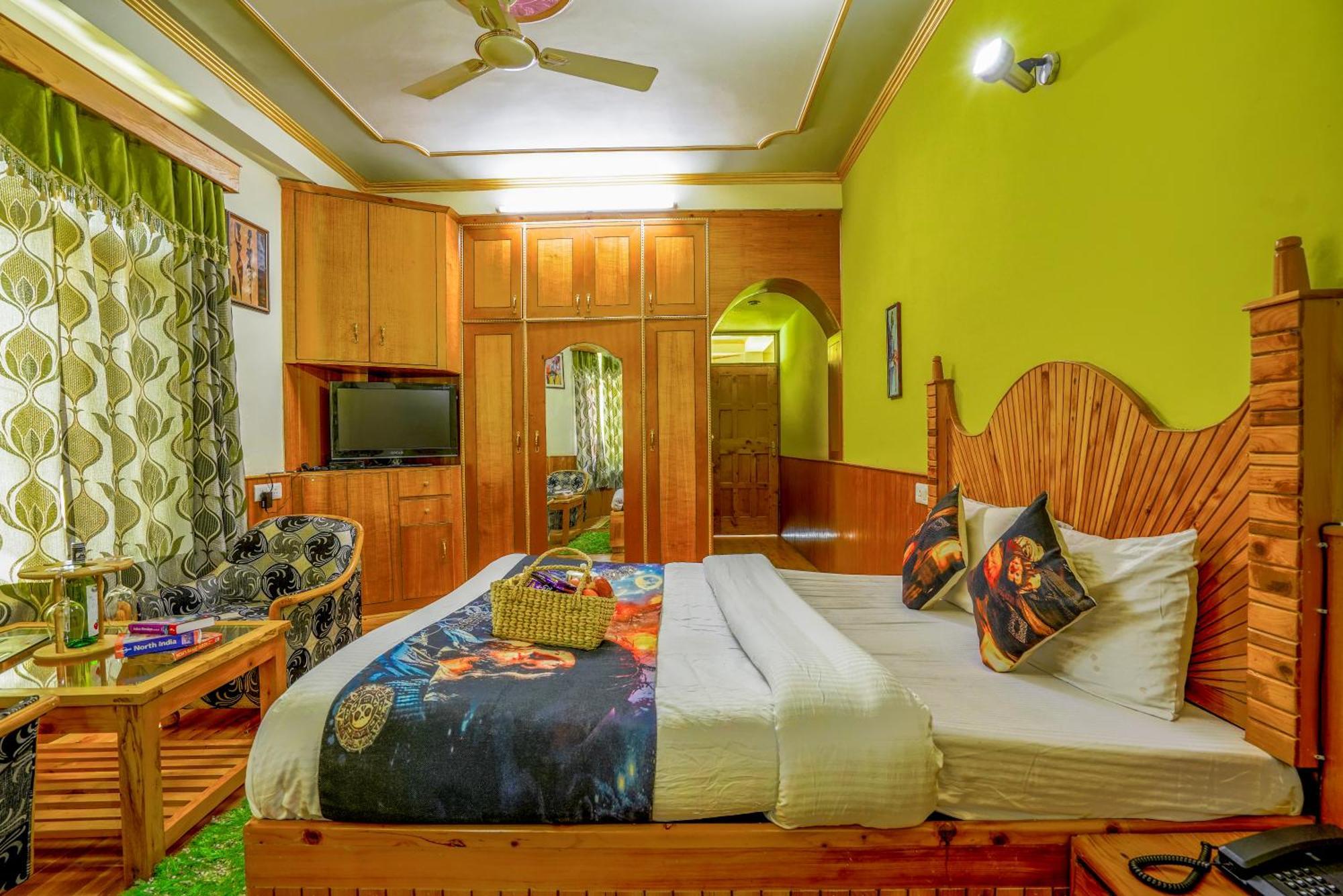 Woods Villa Cottage, Manali Екстериор снимка