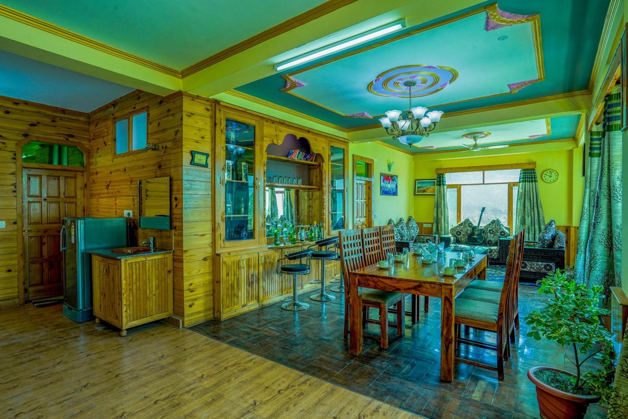 Woods Villa Cottage, Manali Екстериор снимка