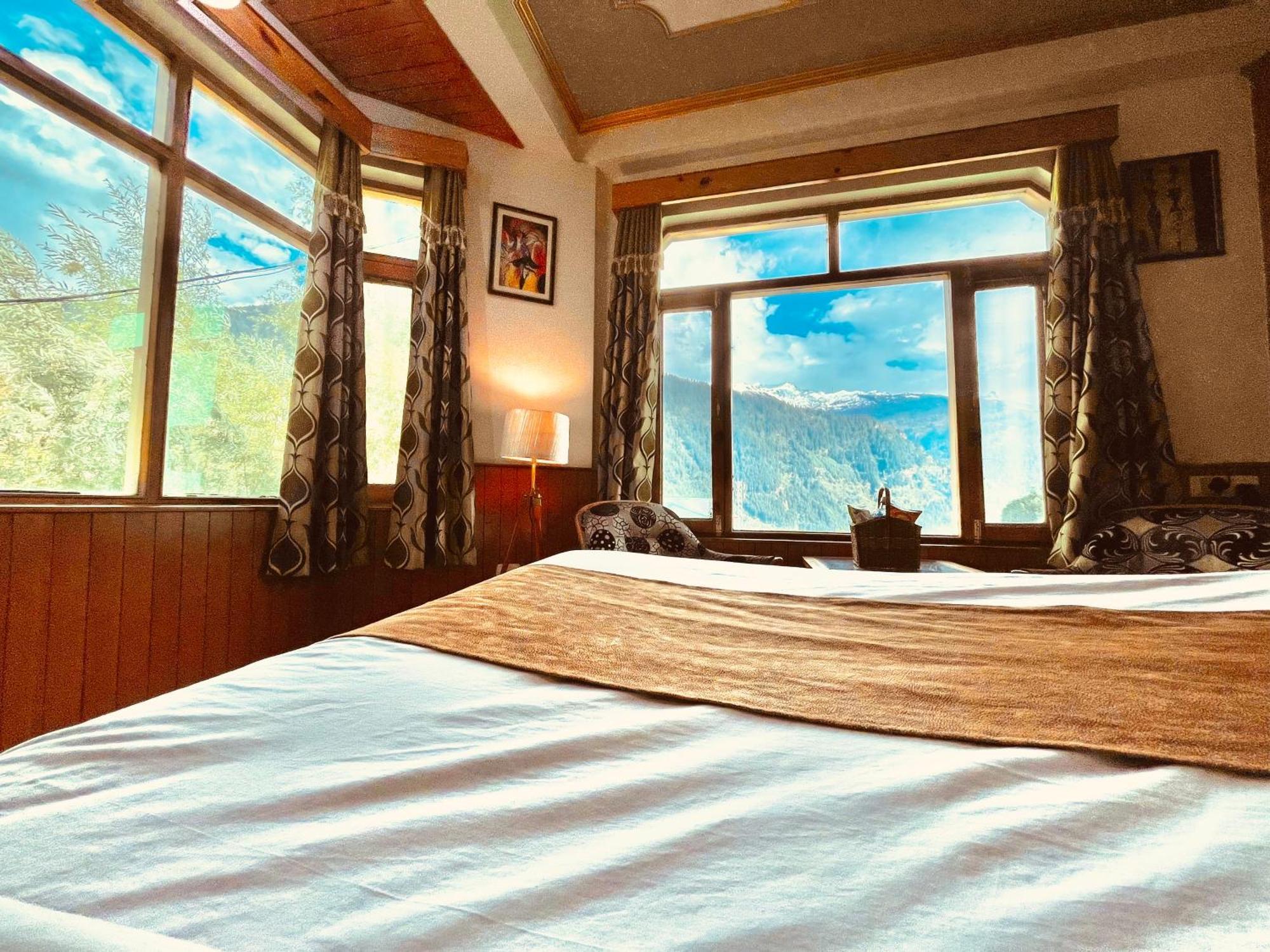 Woods Villa Cottage, Manali Екстериор снимка