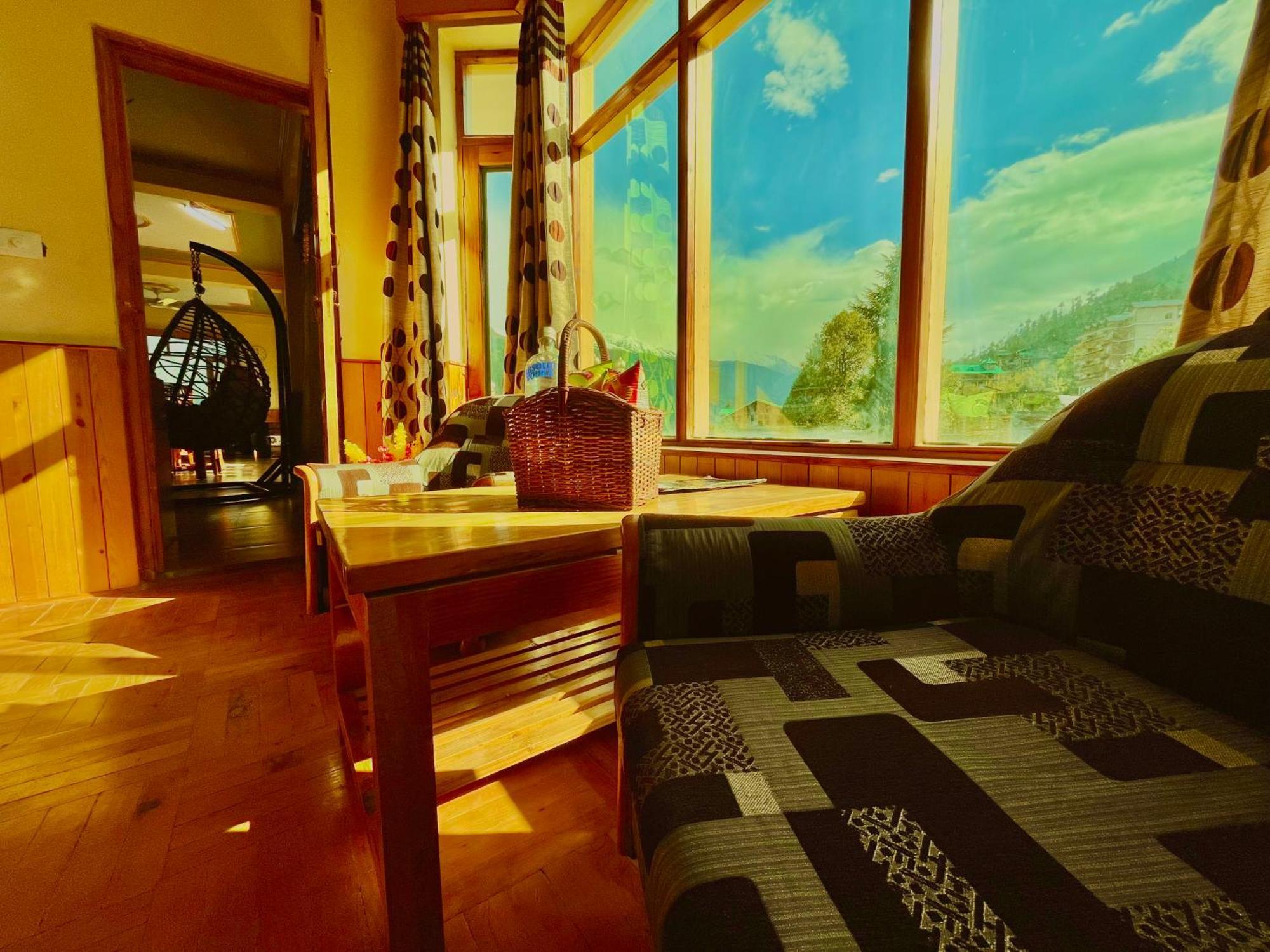 Woods Villa Cottage, Manali Екстериор снимка