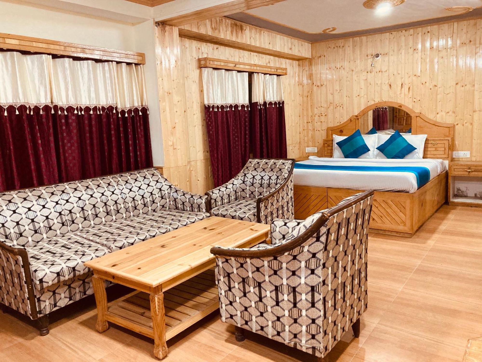 Woods Villa Cottage, Manali Екстериор снимка