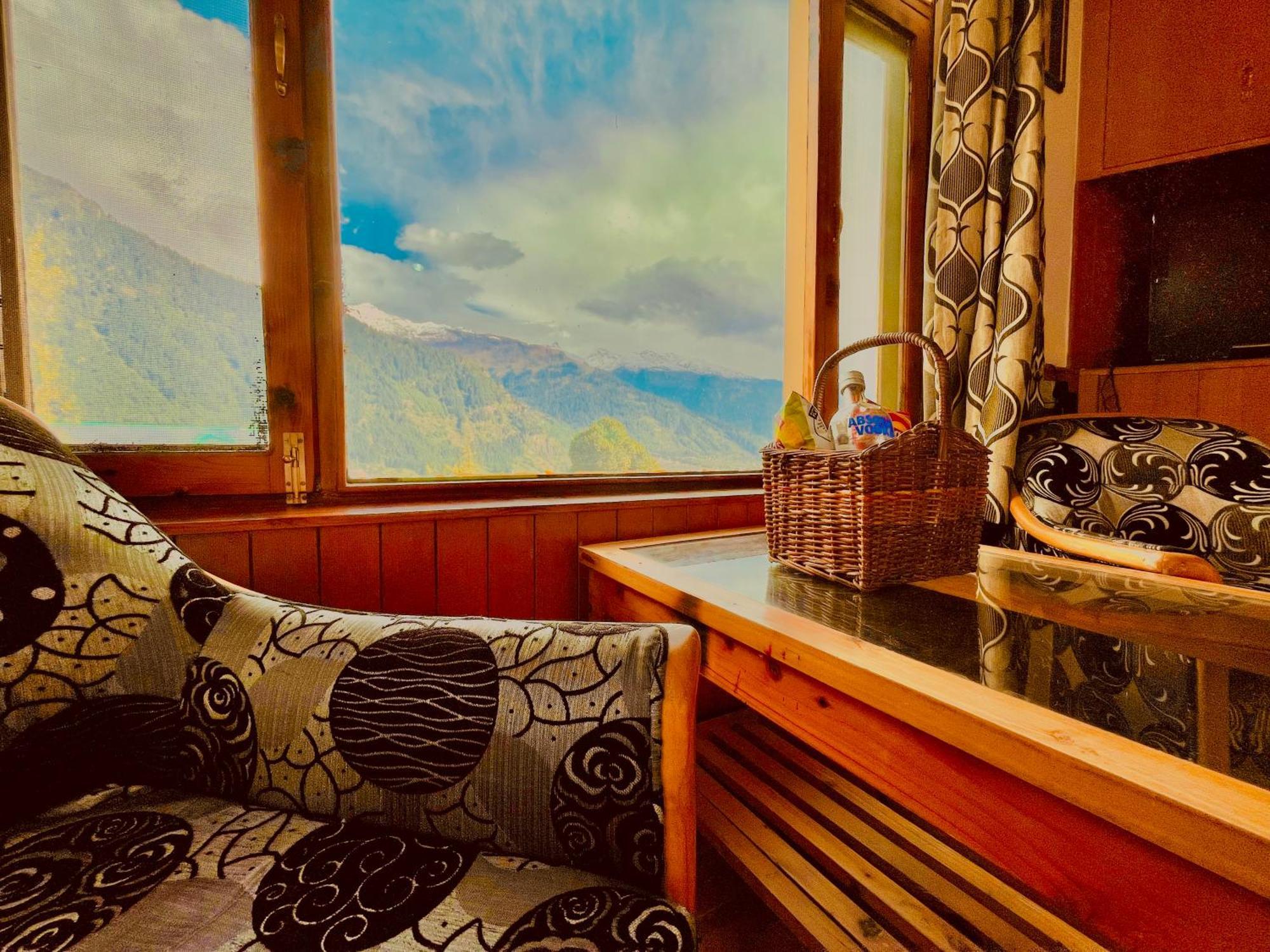 Woods Villa Cottage, Manali Екстериор снимка