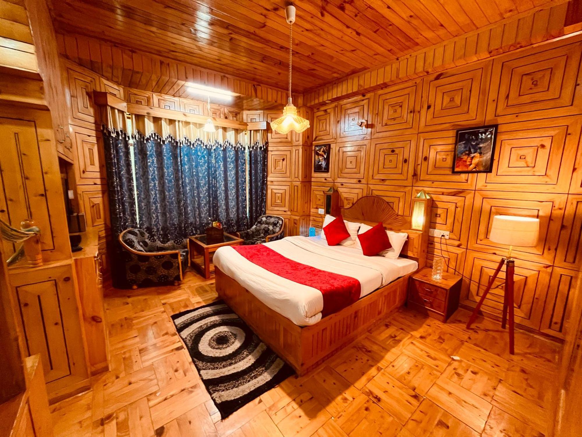 Woods Villa Cottage, Manali Екстериор снимка