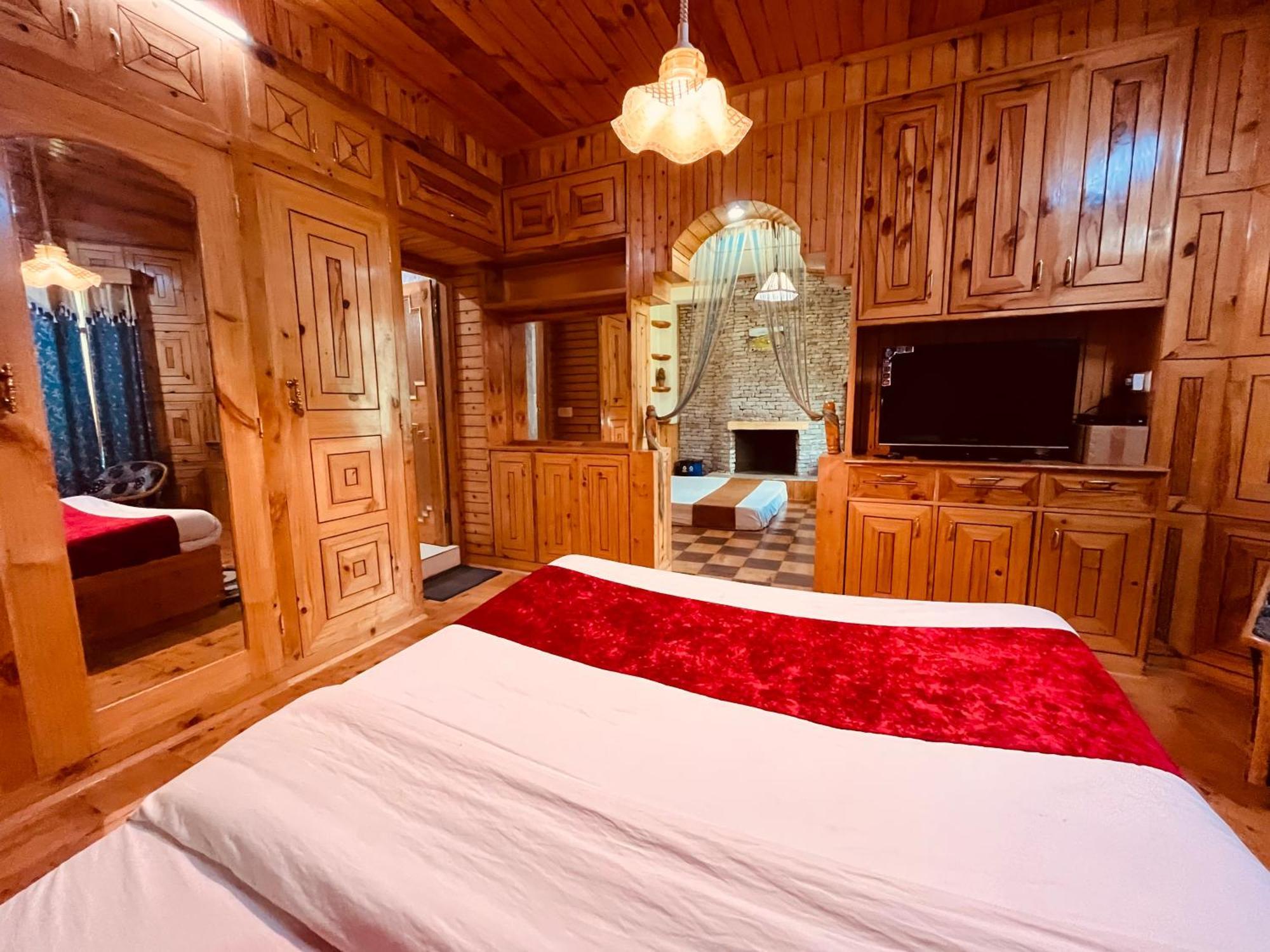 Woods Villa Cottage, Manali Екстериор снимка