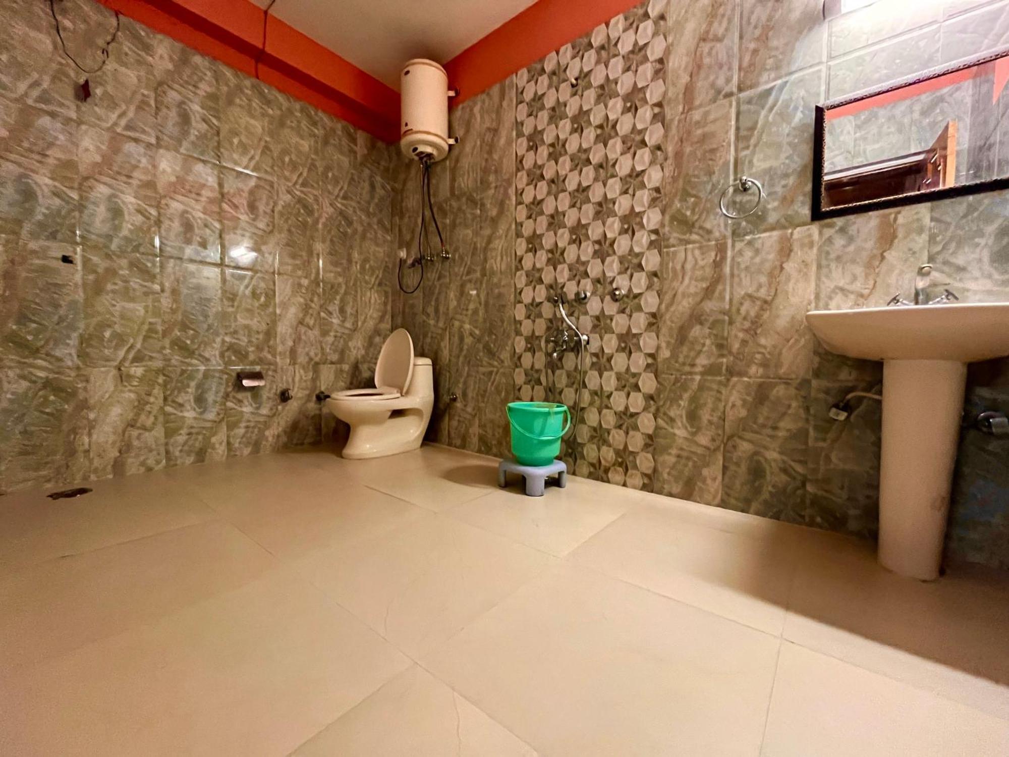 Woods Villa Cottage, Manali Екстериор снимка